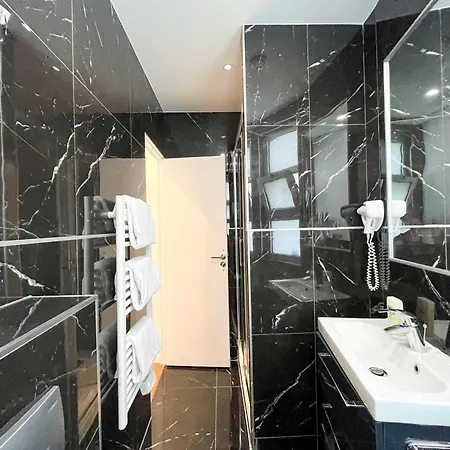 Appartamento Urbanflat 115 - Grand Duplex Dans Le Centre De Parigi